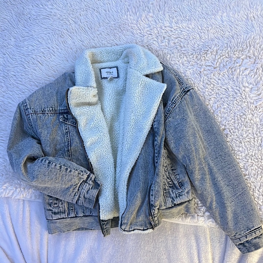 Forever 21 super cute lined jean jacket